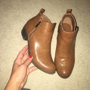 ankle booties sz 6